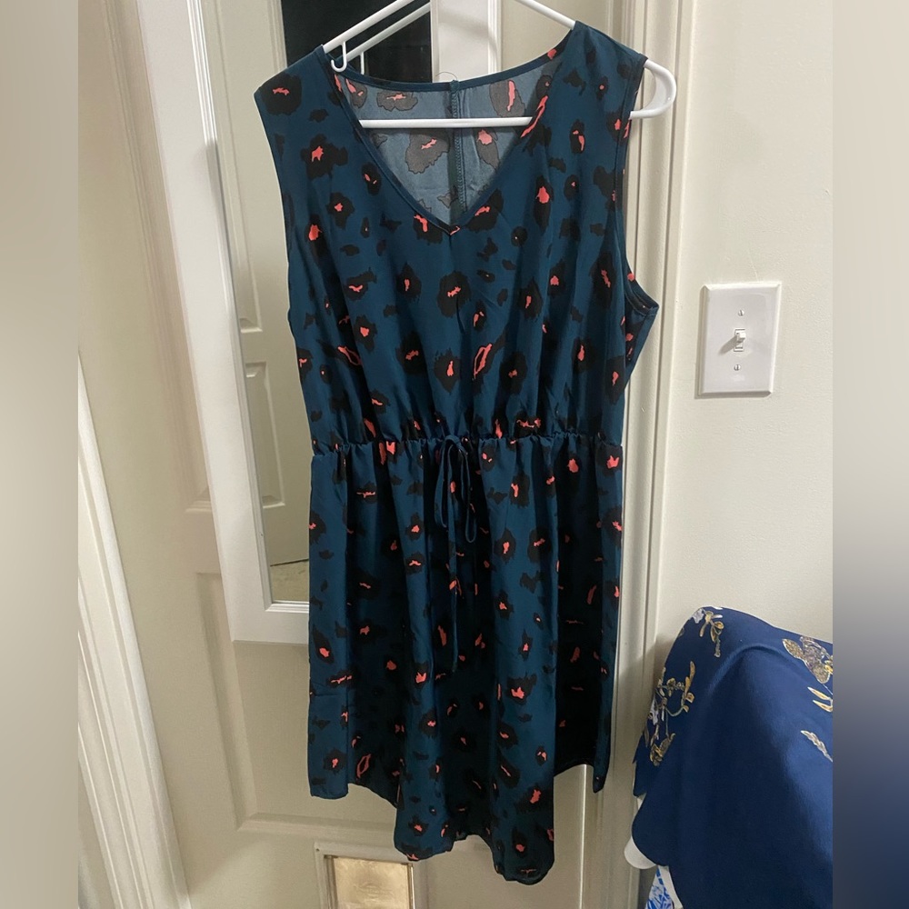 Hunter green leopard dress with hot pink
